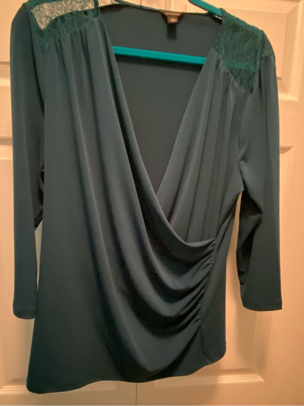 Ann Taylor Teal Blue Faux Wrap Blouse Lace Shoulder Ruched Side Size XL